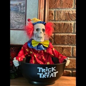 ❤️ Halloween Talking Clown Moving Trick or Treat Bowl‼️FINAL SALE